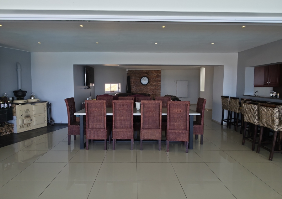 5 Bedroom Property for Sale in Jeffreys Bay Central Eastern Cape